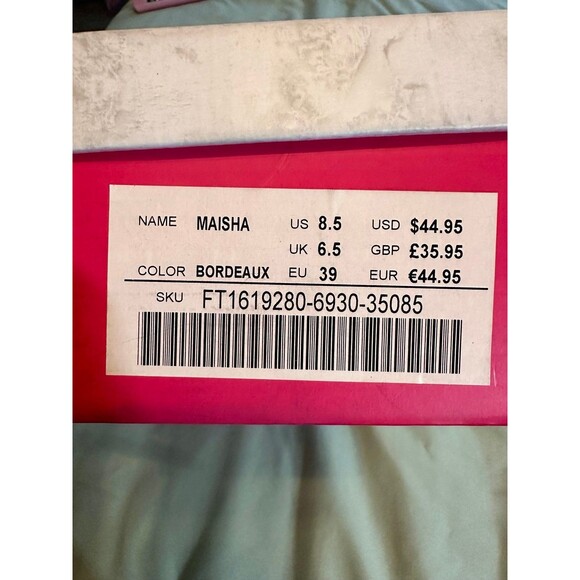 Shoedazzle 8.5 Burgundy Velvet slip on Flats - Picture 2 of 7